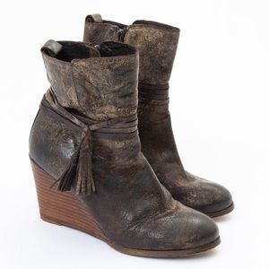 Wedge heel bootie tassel distressed leather boot by Diba True 7.5